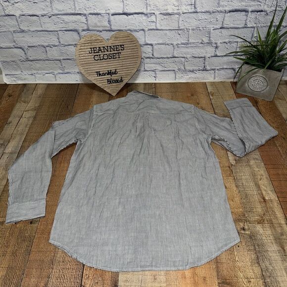 Everlane pin stripe casual button down shirt NWOT - Picture 5 of 9